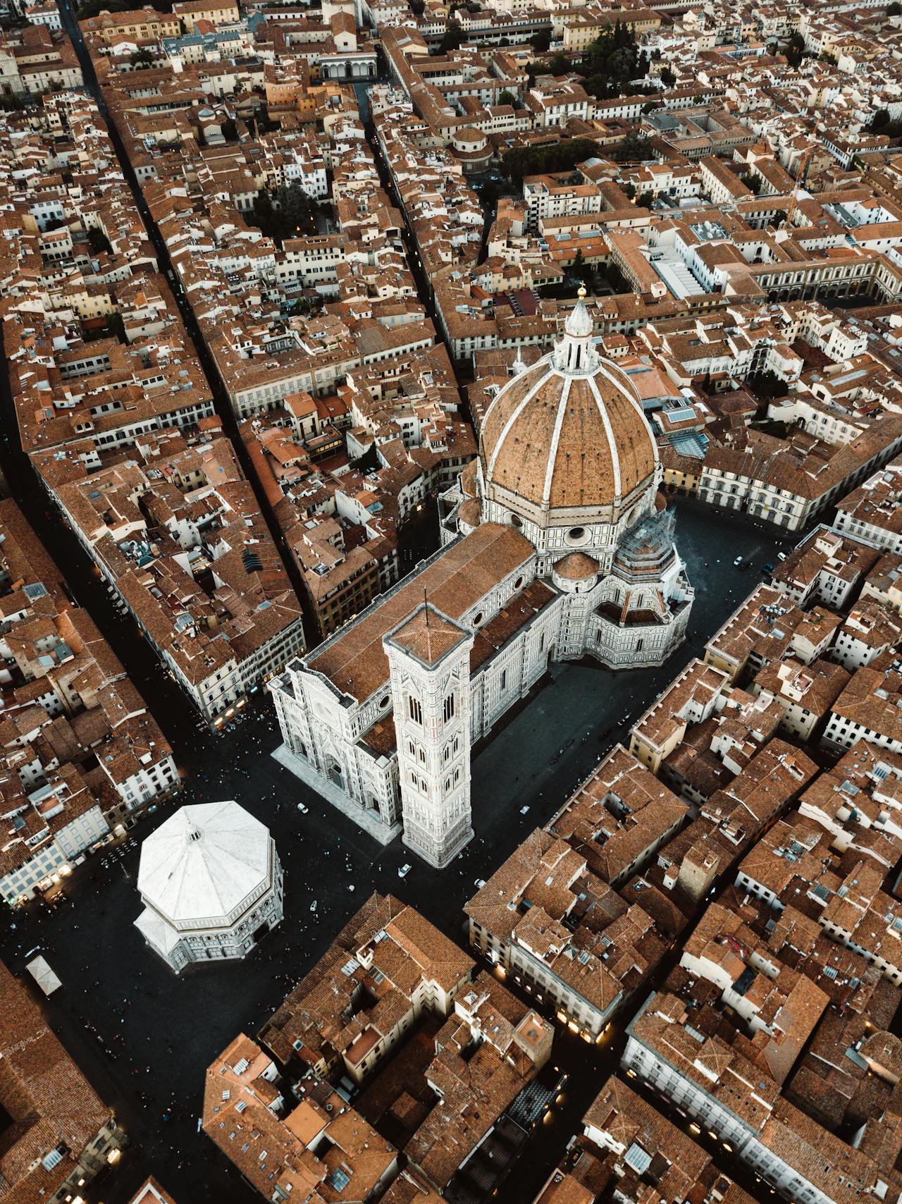 7-Day Italy Itinerary 2 Tuscan rolling hills with cypress trees and Val d'Orcia landscape